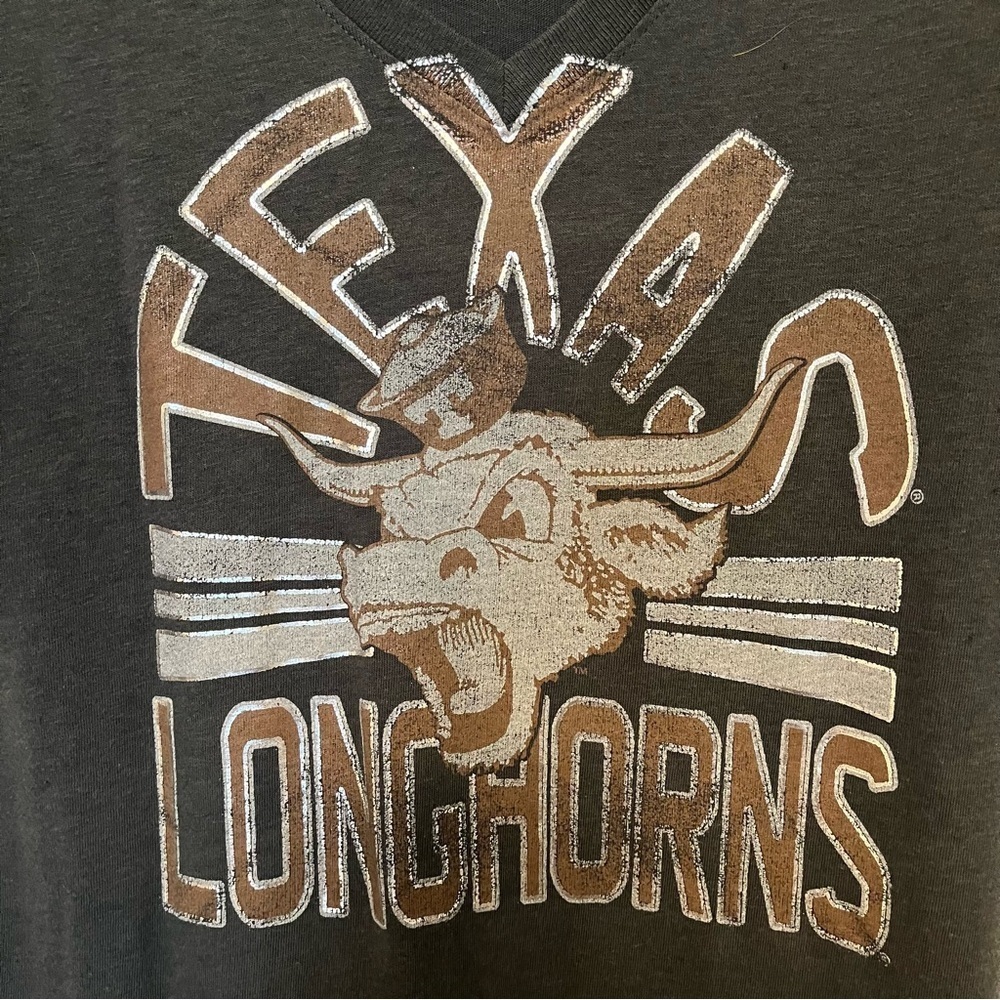 Tailgate Clothing Co University of Texas Longhorns Graphic V-Neck T-shirt Medium - Picture 3 of 9